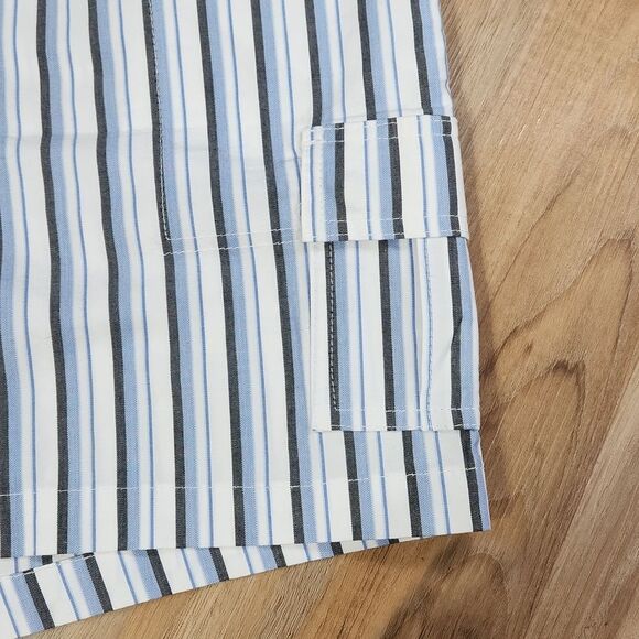 🔺️Lee Blue & White Striped Mid-Rise Cargo Shorts Size 10 - Picture 9 of 11